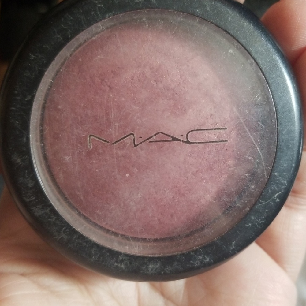 Mac Mineralize  blush  gleeful